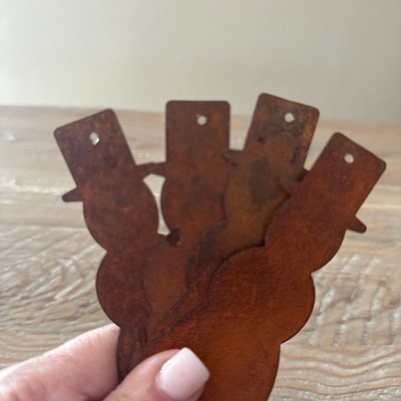 4 Rusty Tin Snowman Ornaments - Picture 4 of 4